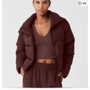 ALO Yoga cherry cola   Gold rush Jacket